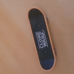2010 STAR WARS CLONE WARS CAD BANE Skateboard Finger Board From McDonald's